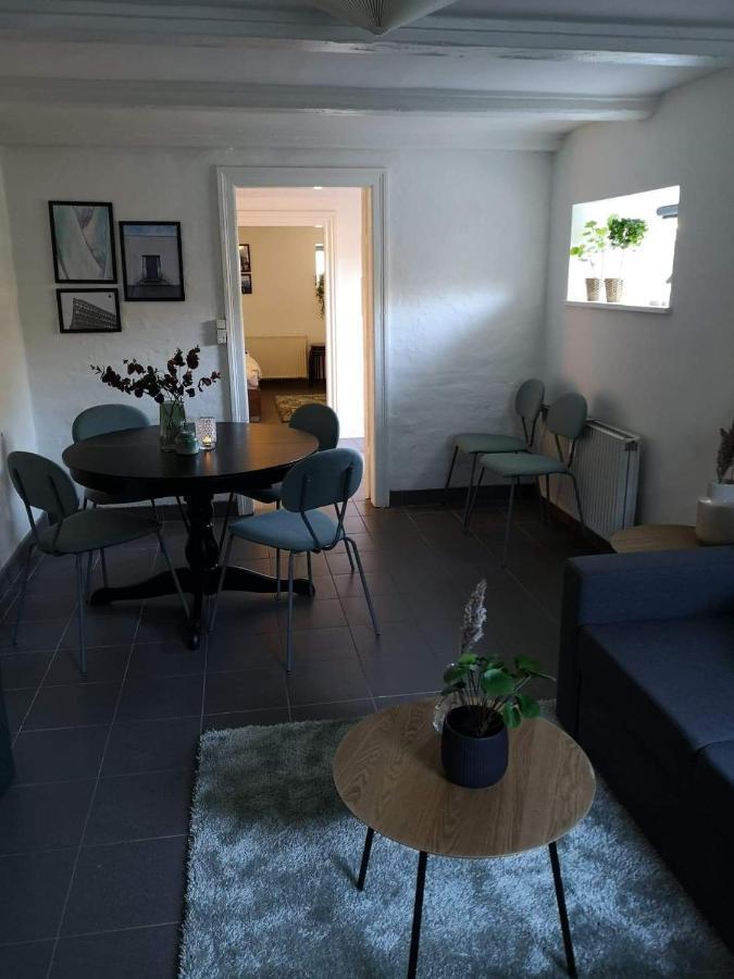 Spacious Cellar Apartment Hvidovre Exteriör bild